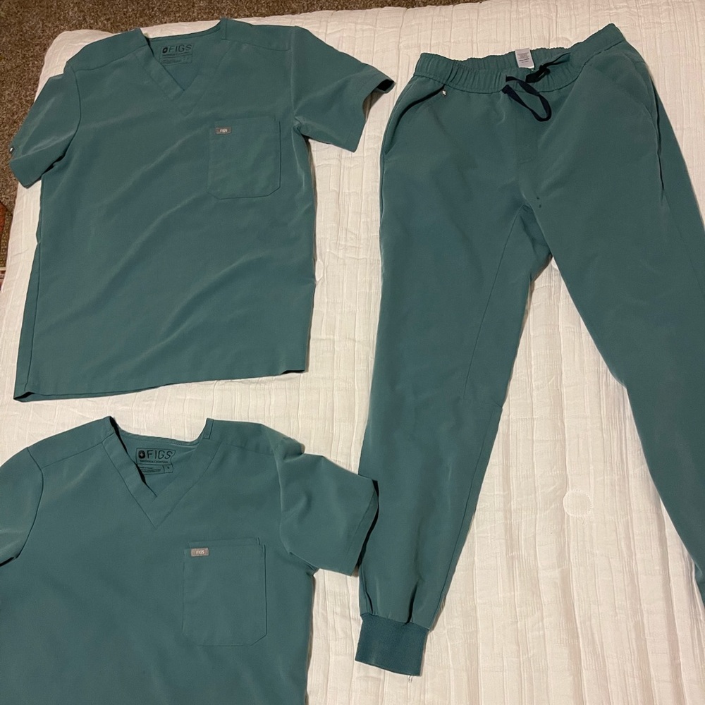 Figs (men’s)